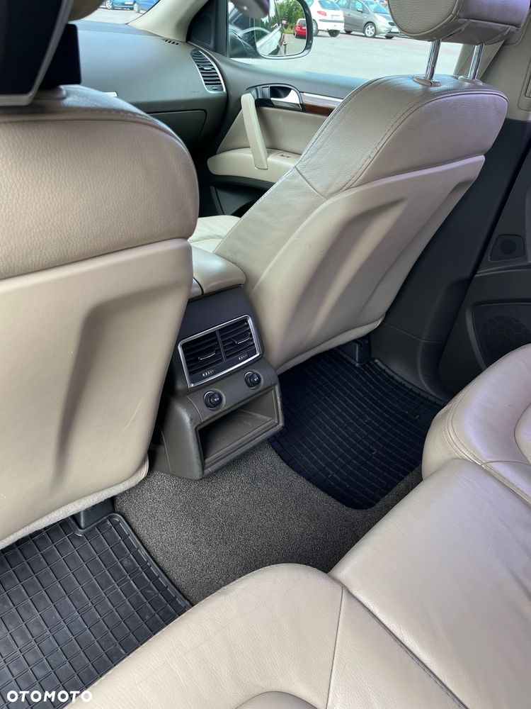 Audi Q7 - 7