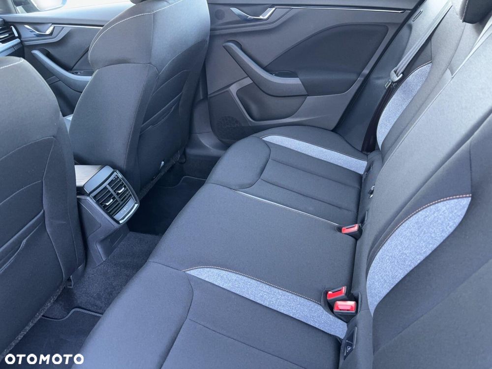 Skoda Kamiq 1.0 TSI Selection DSG - 12