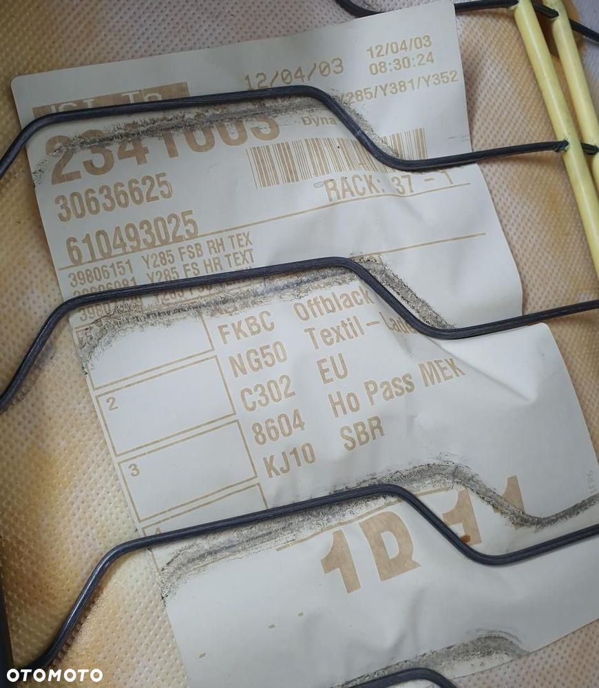 FOTEL PRAWY PRZÓD PRZEDNI PASAŻERA SKÓRA GRZANY VOLVO V70 III EUROPA - 7