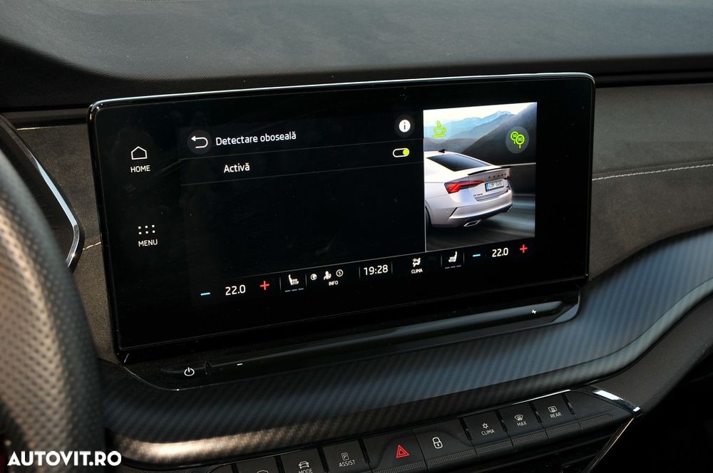Skoda Octavia 2.0 TSI DSG RS - 23