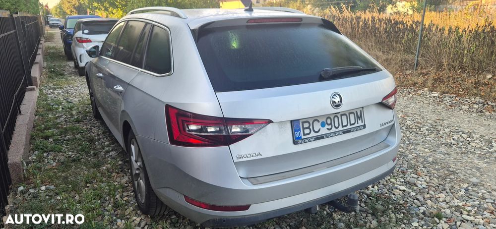Skoda Superb 1.6 TDI DSG Ambition - 4