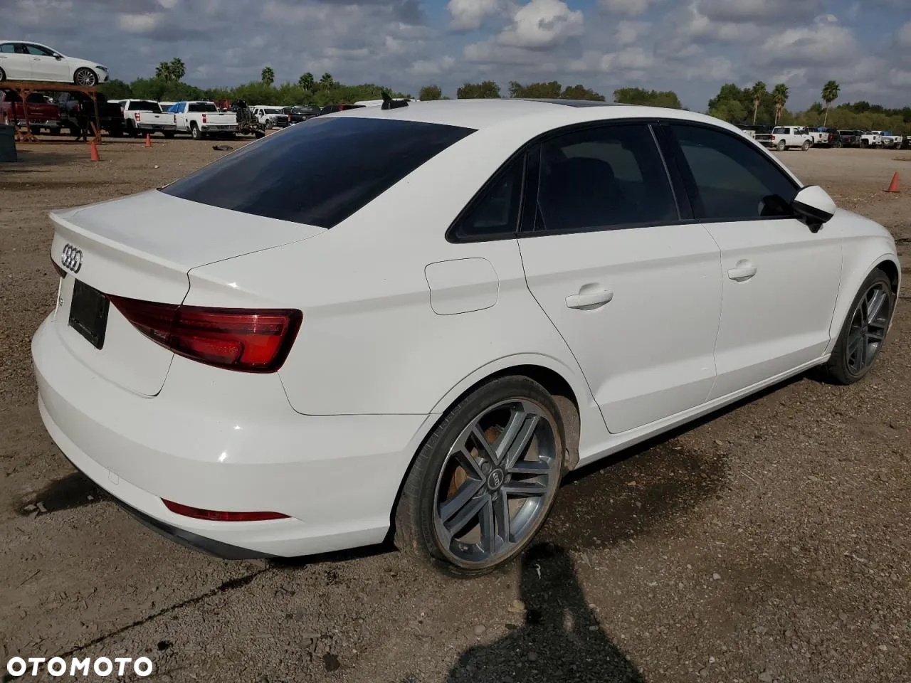 Audi A3 1.8 TFSI Ambiente S tronic - 5