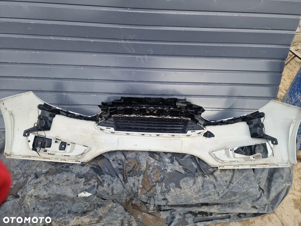 22/ zderzak przedni ford focus mk3 3 - 6