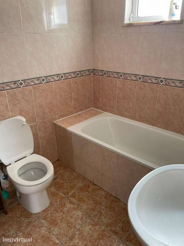 Quarto - localizado em Ajuda Lisbon - Grande imagem: 4/24