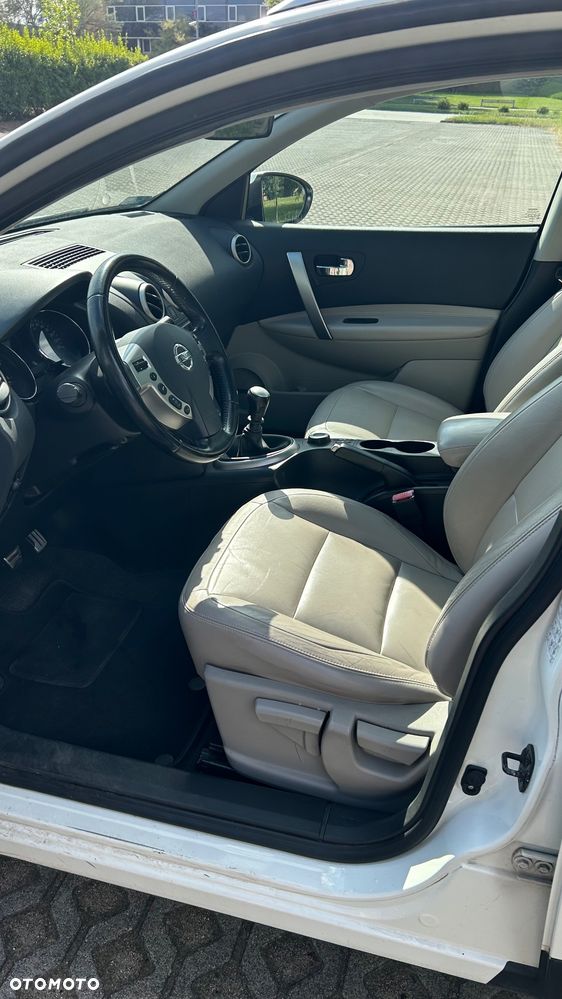 Nissan Qashqai 1.6 DCi 4x4 Tekna - 7