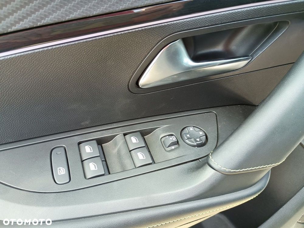 Peugeot 2008 - 17