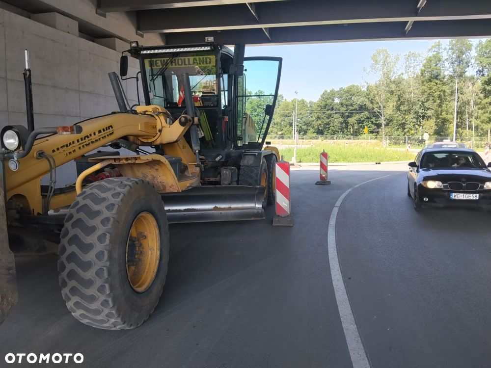 New Holland F 156.7A - 1