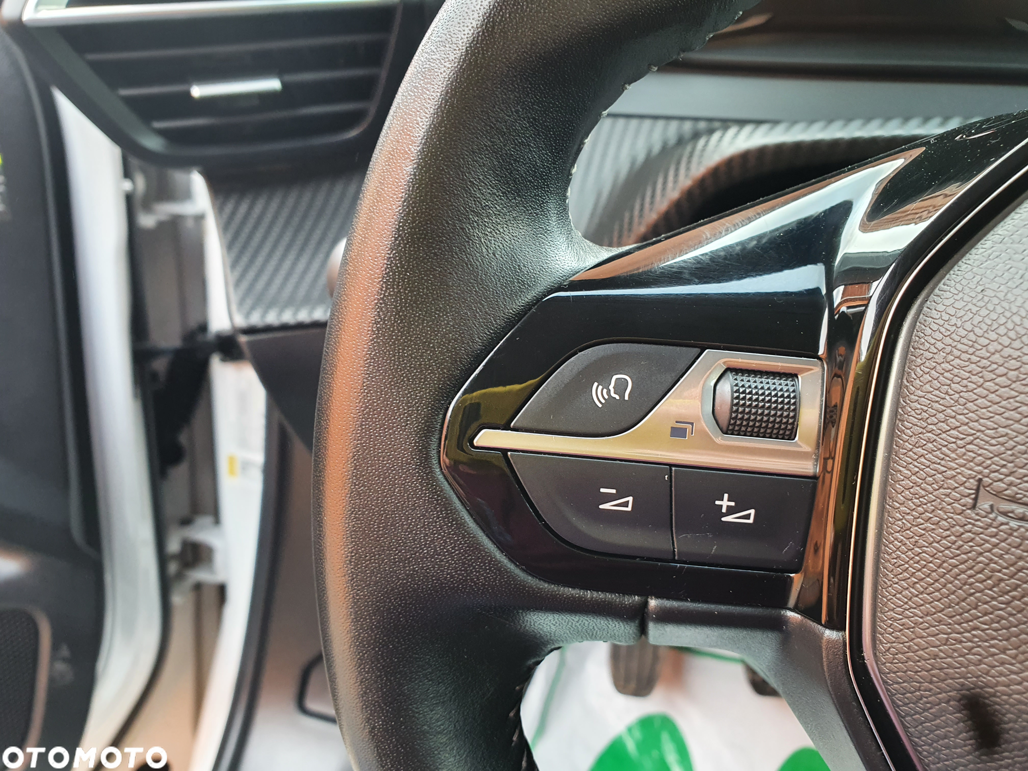 Peugeot 2008 PureTech 100 Stop&Start Active Pack - 17