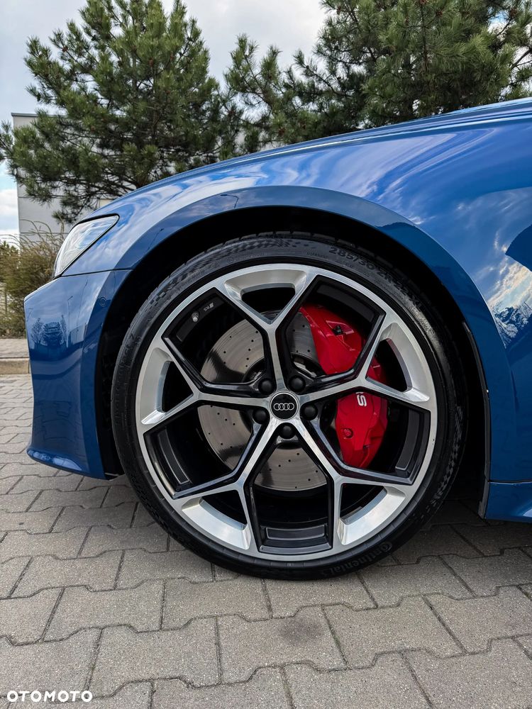 Audi RS6 Avant - 7