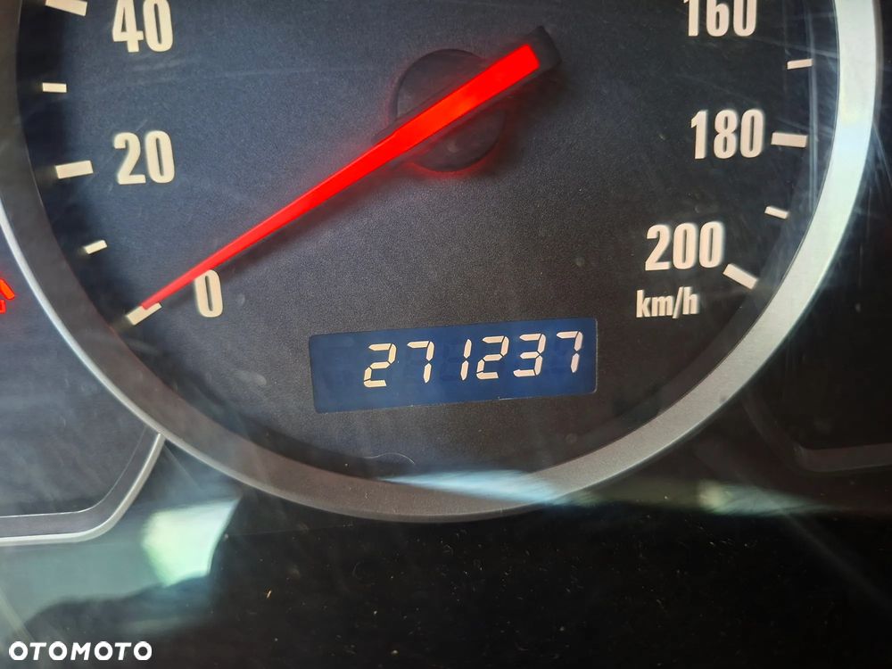 Suzuki Grand Vitara 2.0 TD Comfort Limited - 15