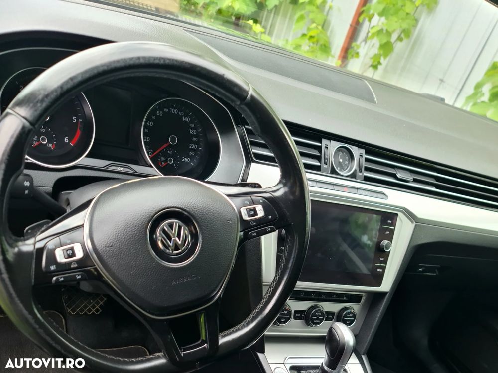 Volkswagen Passat 2.0 TDI DSG Comfortline - 7