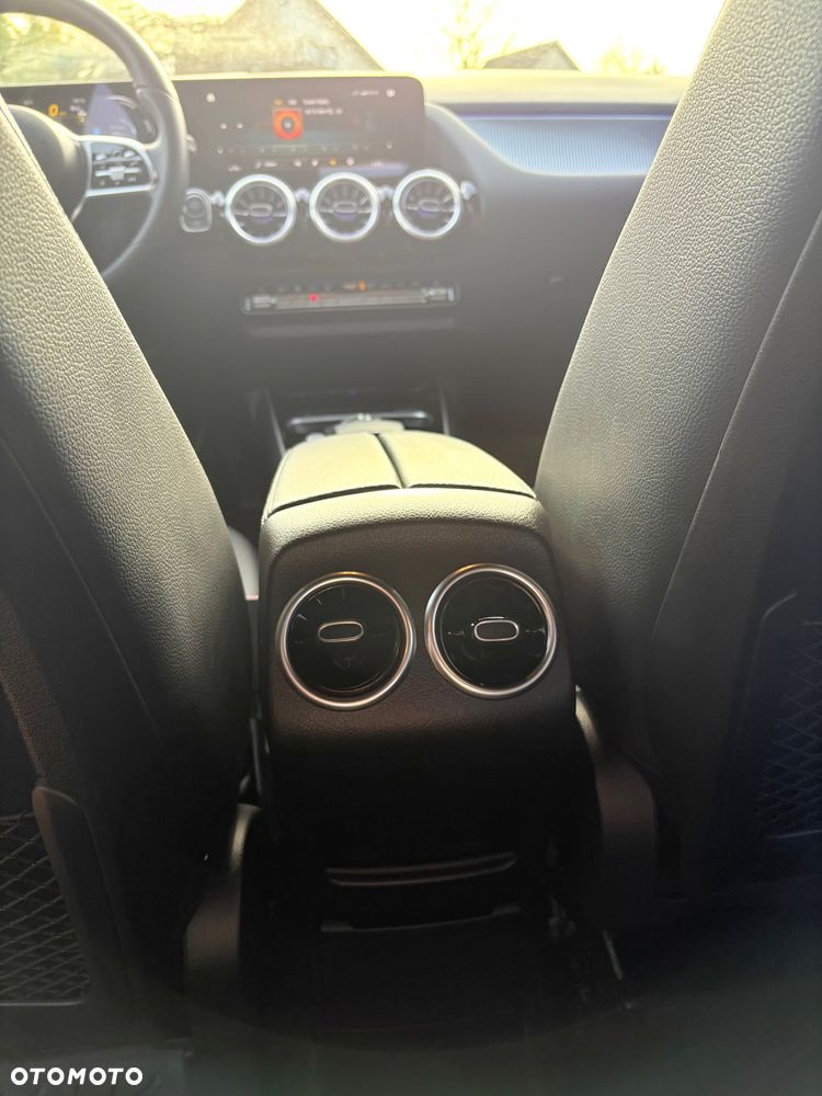 Mercedes-Benz GLA 250 8G-DCT Progressive - 19