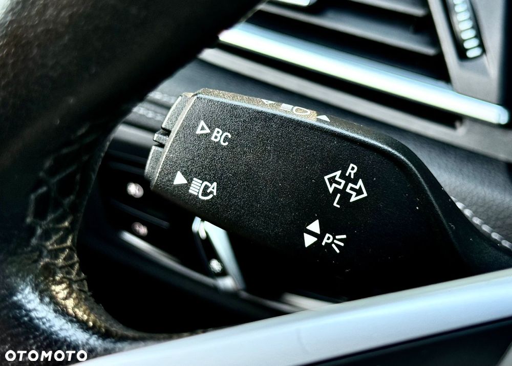 BMW Seria 2 218d GT Luxury Line sport - 17