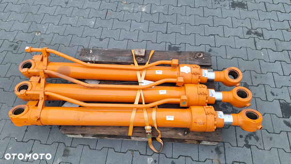 NOWY  Doosan DX140LC  DX160LC Siłownik ramienia górny