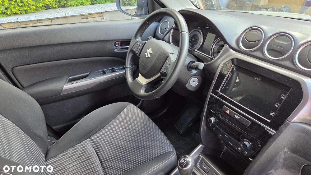 Suzuki Vitara - 8
