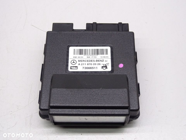 Mercedes E W211 MODUŁ STEROWNIK KLAPY 2118700926