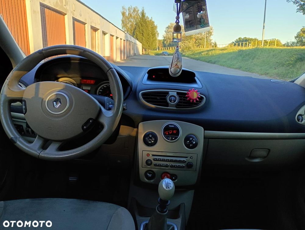 Renault Clio 1.5 dCi Extreme - 8