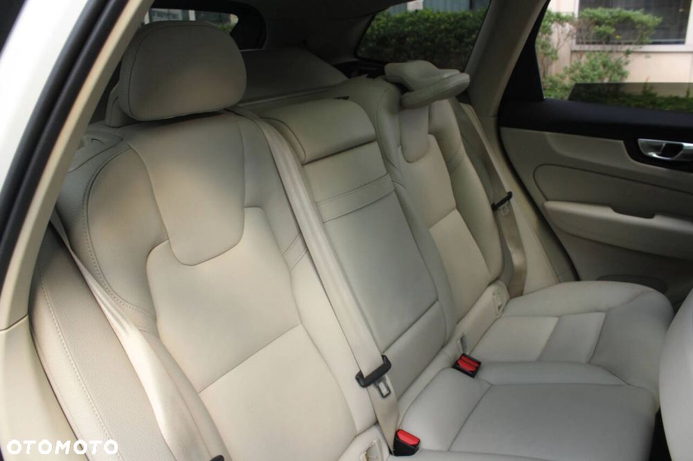 Volvo XC 60 - 23