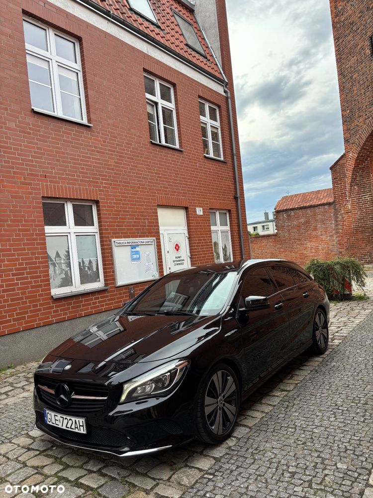Mercedes-Benz CLA 180 7G-DCT AMG Line - 9