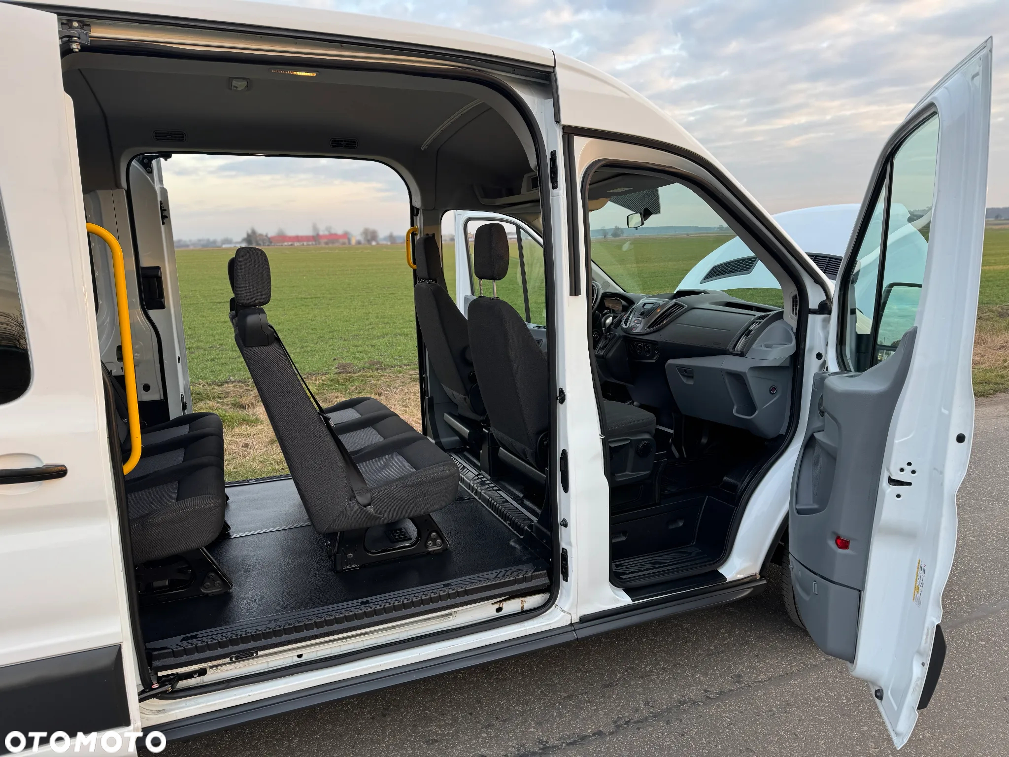 Ford Transit - 22