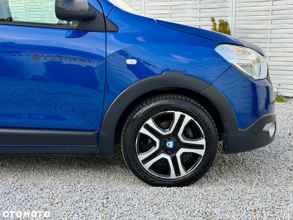 Dacia Lodgy Blue dCi 115 (7-Sitzer) Stepway - 32