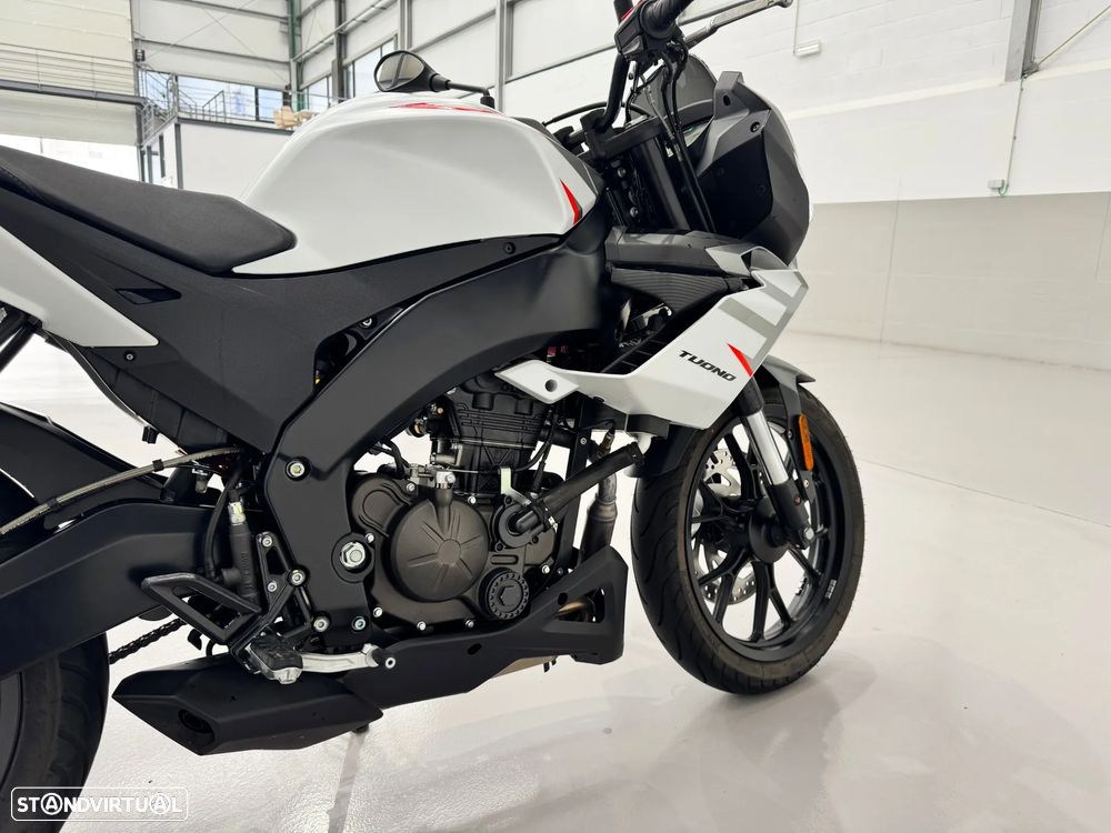 Aprilia Tuono 125 - 9