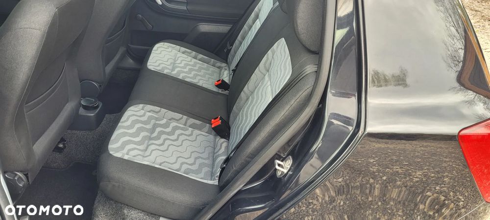 Skoda Fabia 1.2 HTP Elegance - 12