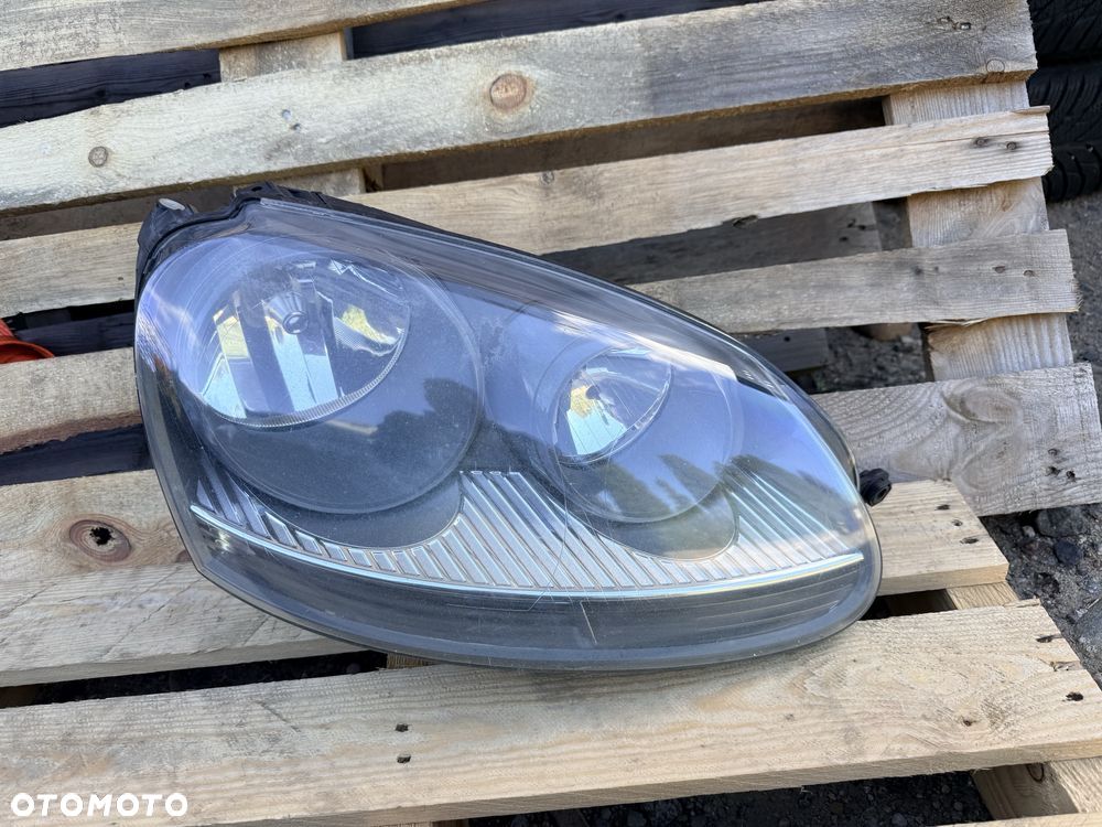 Lampa prawa Golf V Europa - 2