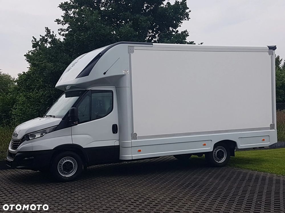 Iveco DAILY KONTENER NISKOPODŁOGOWY 4,44x2,23x2,42 SKLEP FOODTRUCK BAR KLIMA KONIOWÓZ KAMPER - 2