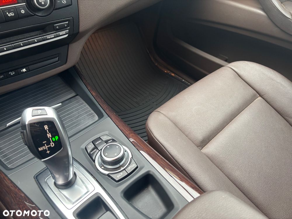 BMW X5 xDrive35d - 9