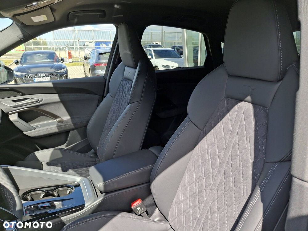 Audi Q5 Sportback - 26