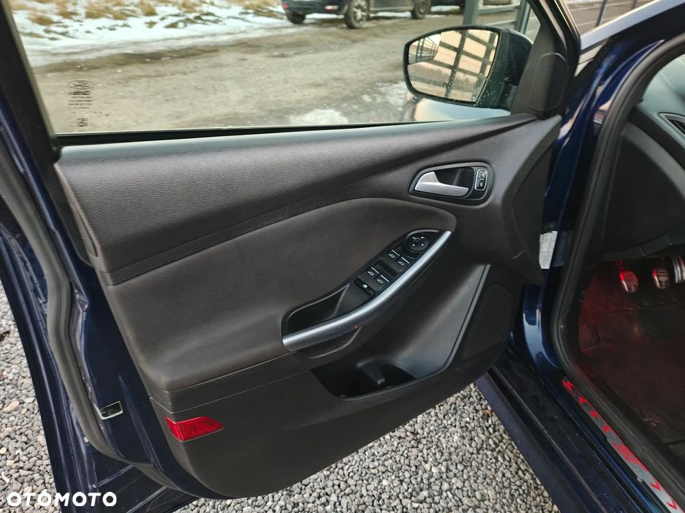 Ford Focus - 13