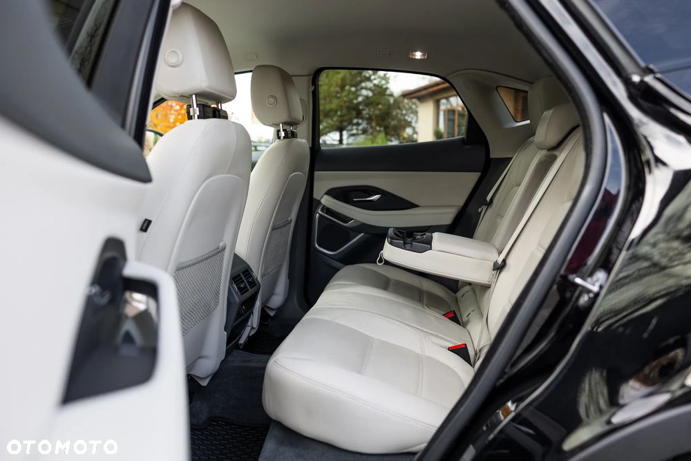 Jaguar E-Pace 2.0 i4P AWD R-Dynamic SE - 12