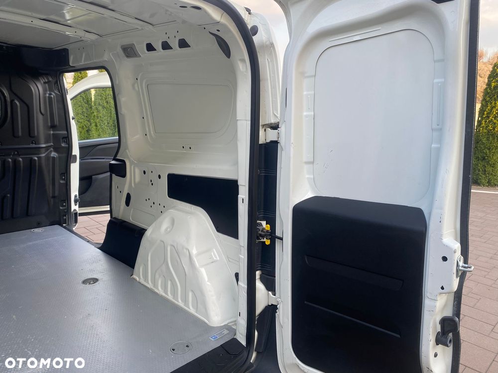 Fiat DOBLO MAXI - 18