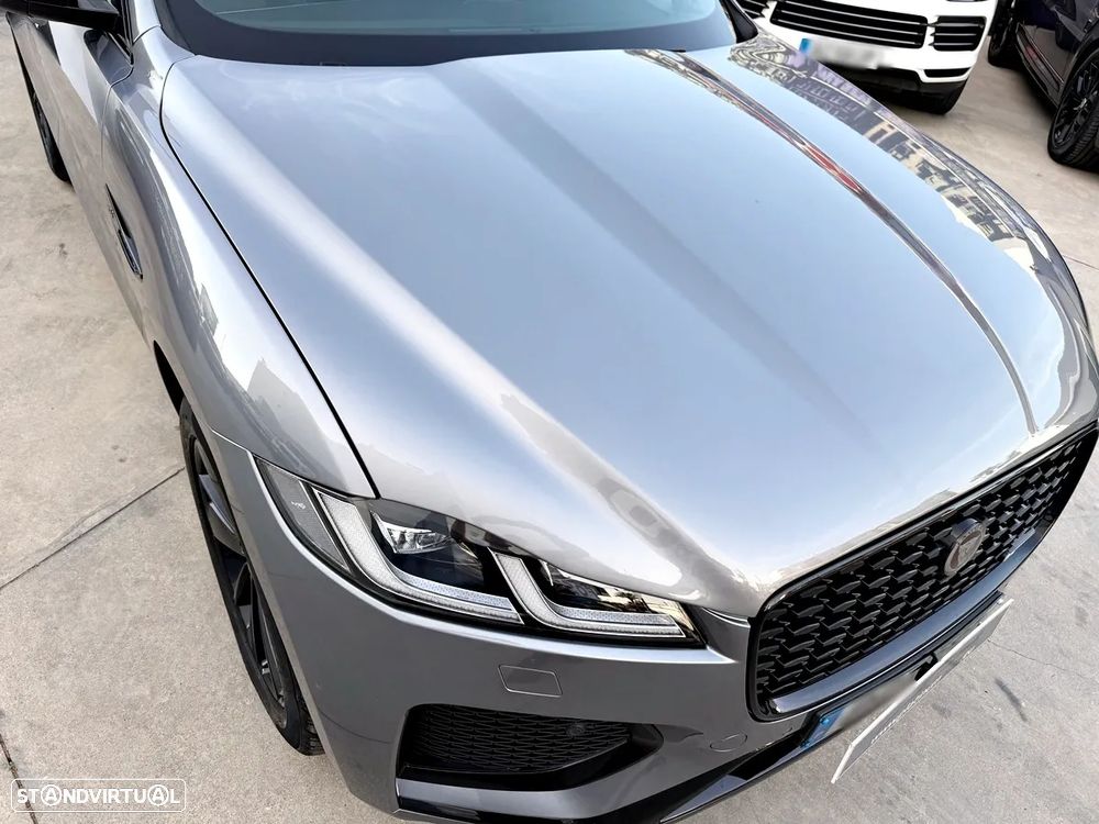 Jaguar F-Pace P250 AWD R-Dynamic S - 43