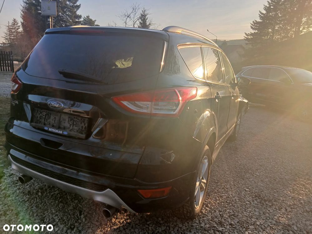 Ford Kuga 2.0 TDCi 4x4 Titanium - 4