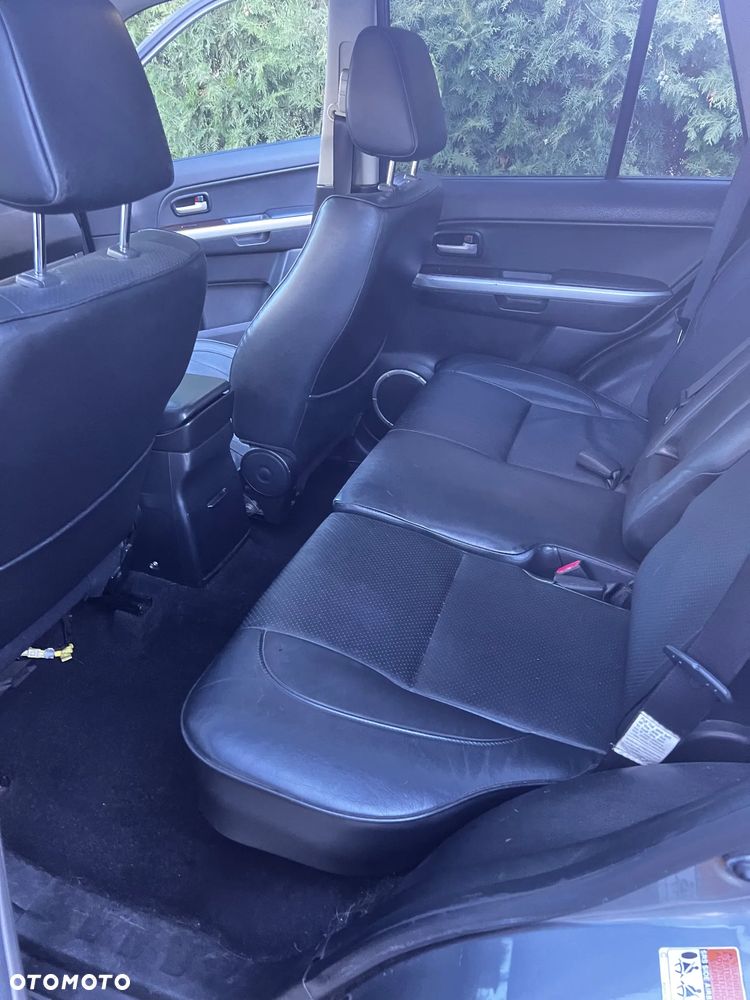 Suzuki Grand Vitara 2.0 De luxe - 12