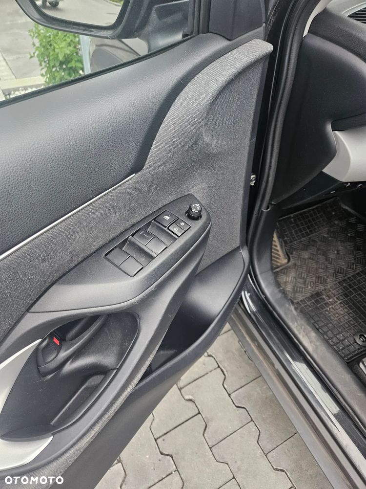 Toyota Yaris Cross Hybrid 1.5 Comfort 4x4 - 16