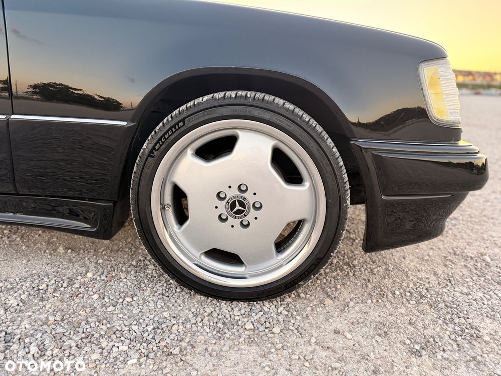 Mercedes-Benz Klasa E 320 - 30