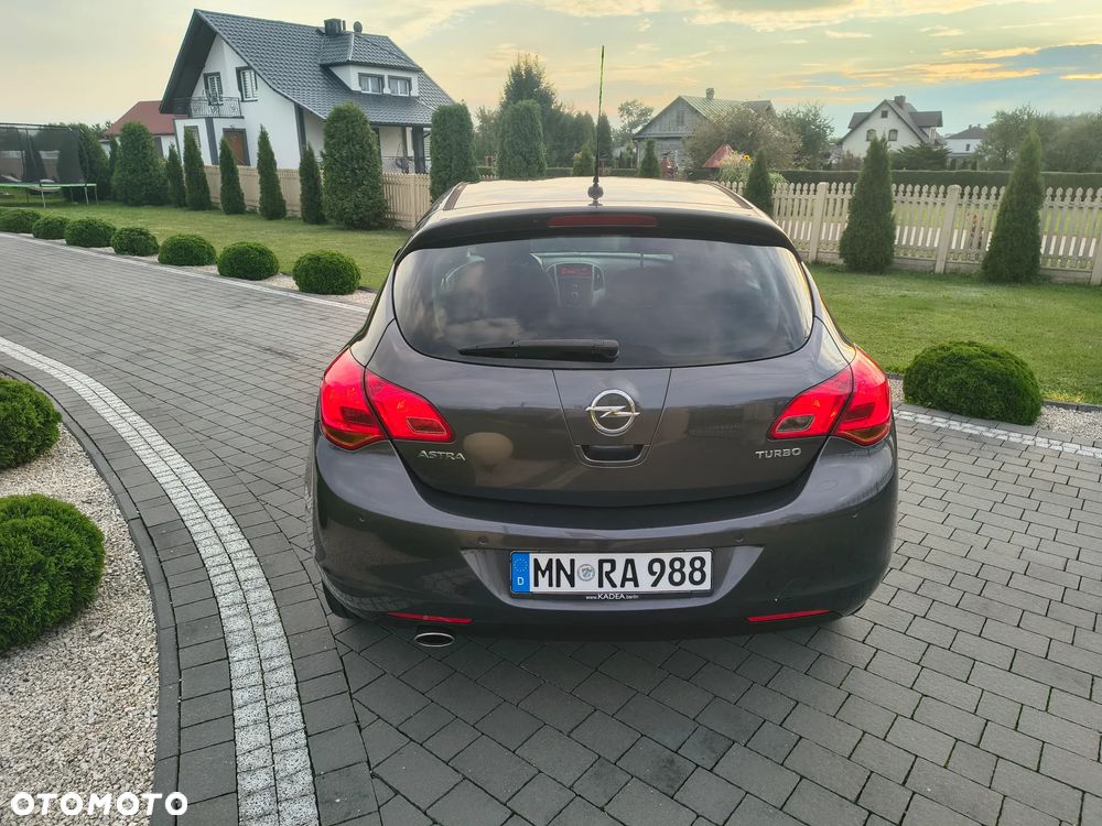 Opel Astra 1.4 Turbo - 10