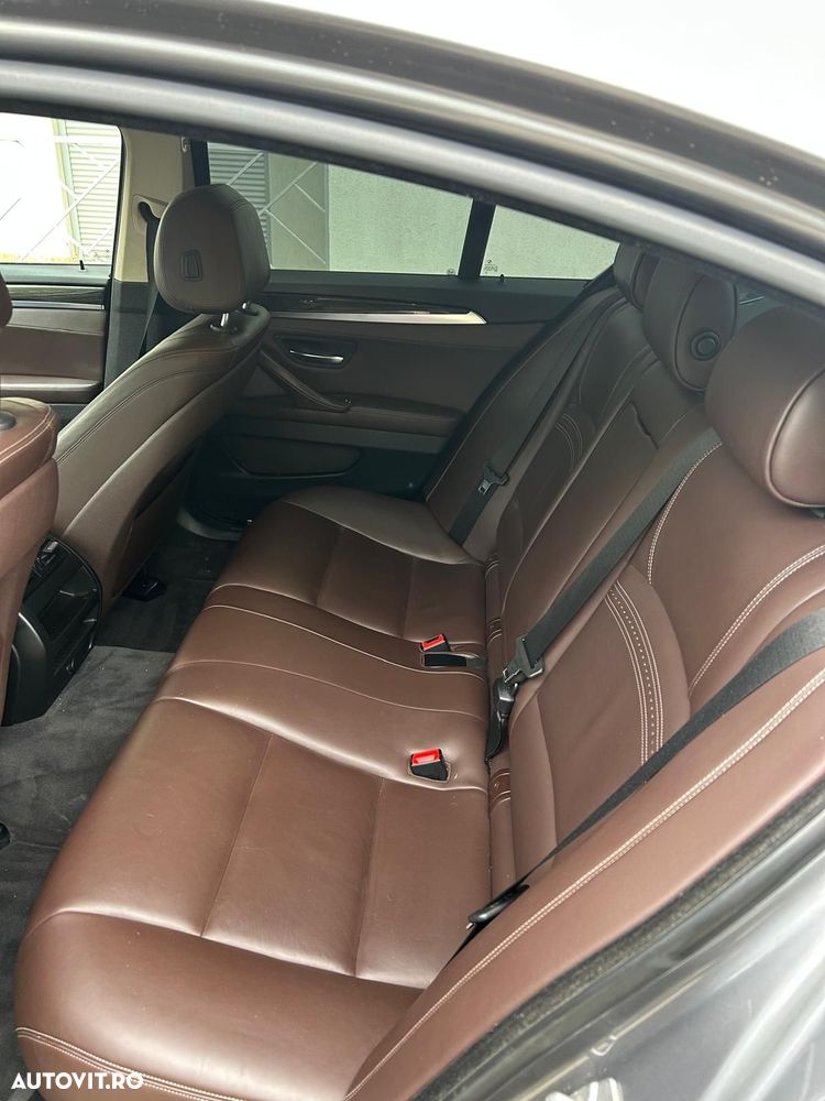 BMW Seria 5 525d xDrive AT - 7