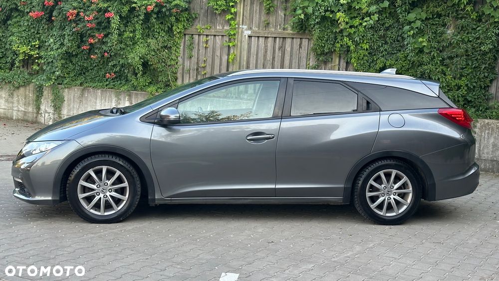 Honda Civic 1.6 i-DTEC Executive Navi - 8
