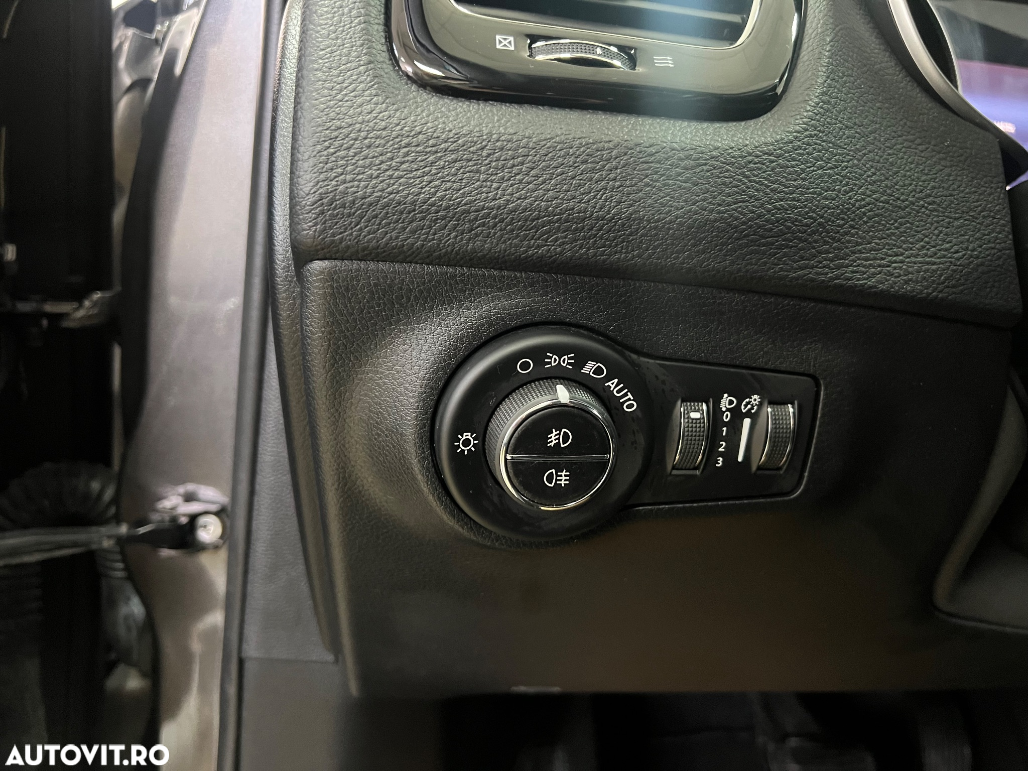 Jeep Compass 2.0 M-Jet 4x4 AT Limited - 24