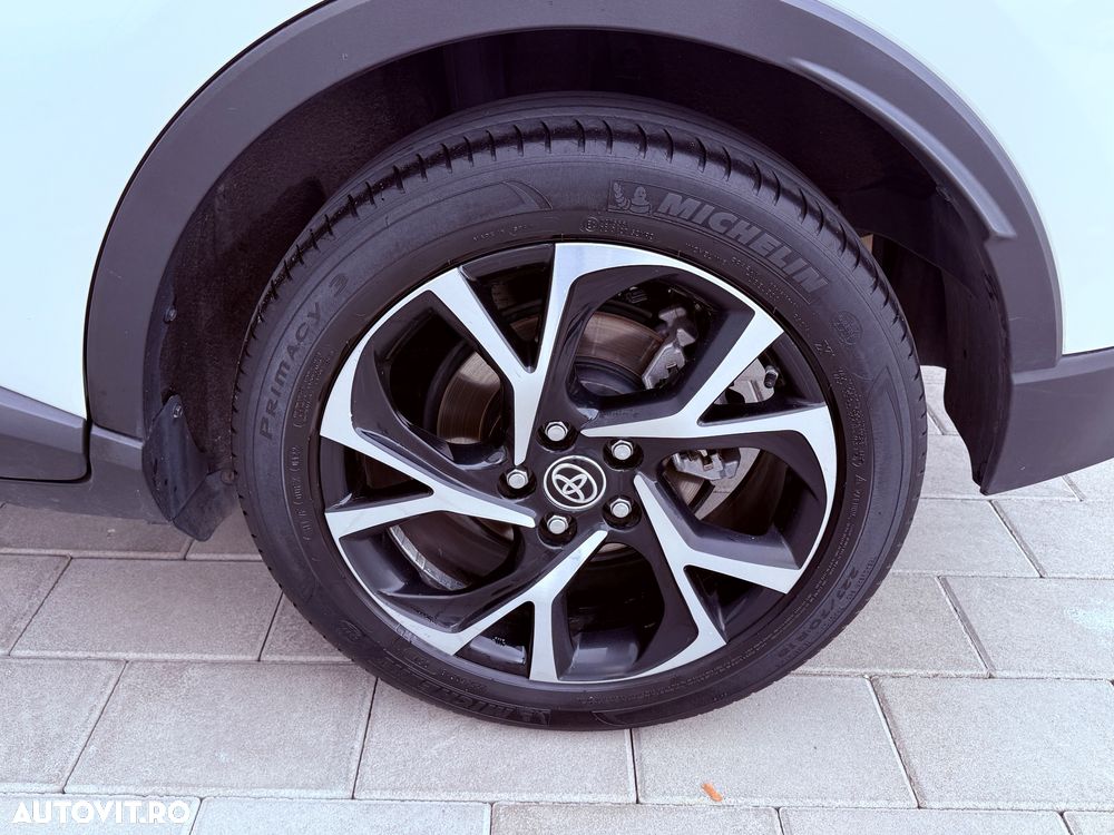 Toyota C-HR 1.8 HSD 122 CP 4x2 CVT C-ult Style bi-tone - 38