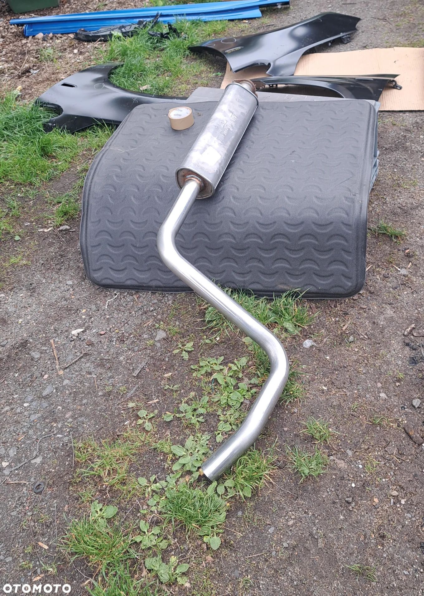 Tłumik przedni przód Opel Astra J GTC 1.6 Turbo 180 KM A16LET 13336209 - 1