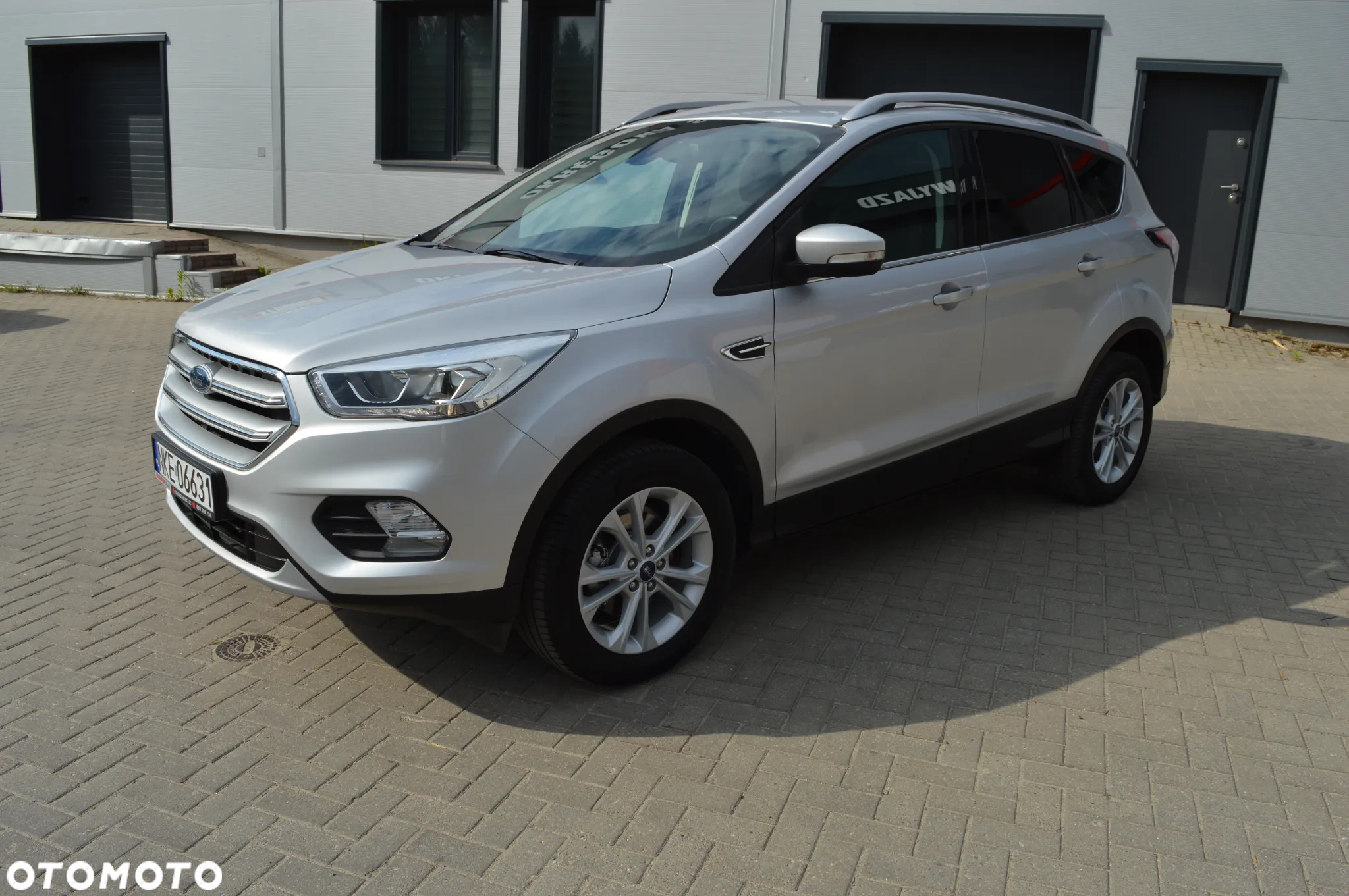 Ford Kuga 1.5 EcoBoost 2x4 Titanium - 6