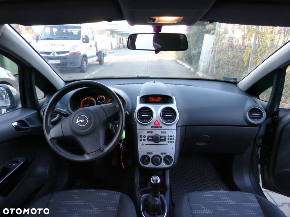 Opel Corsa - 8