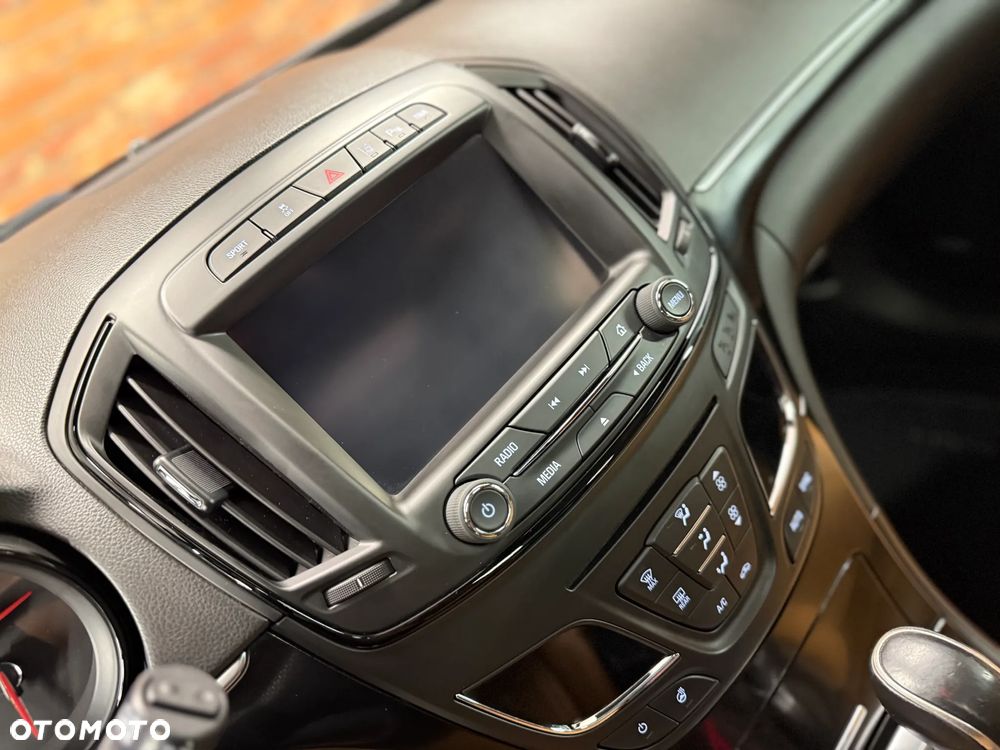 Opel Insignia 2.0 Bi Turbo CDTI 4x4 - 26