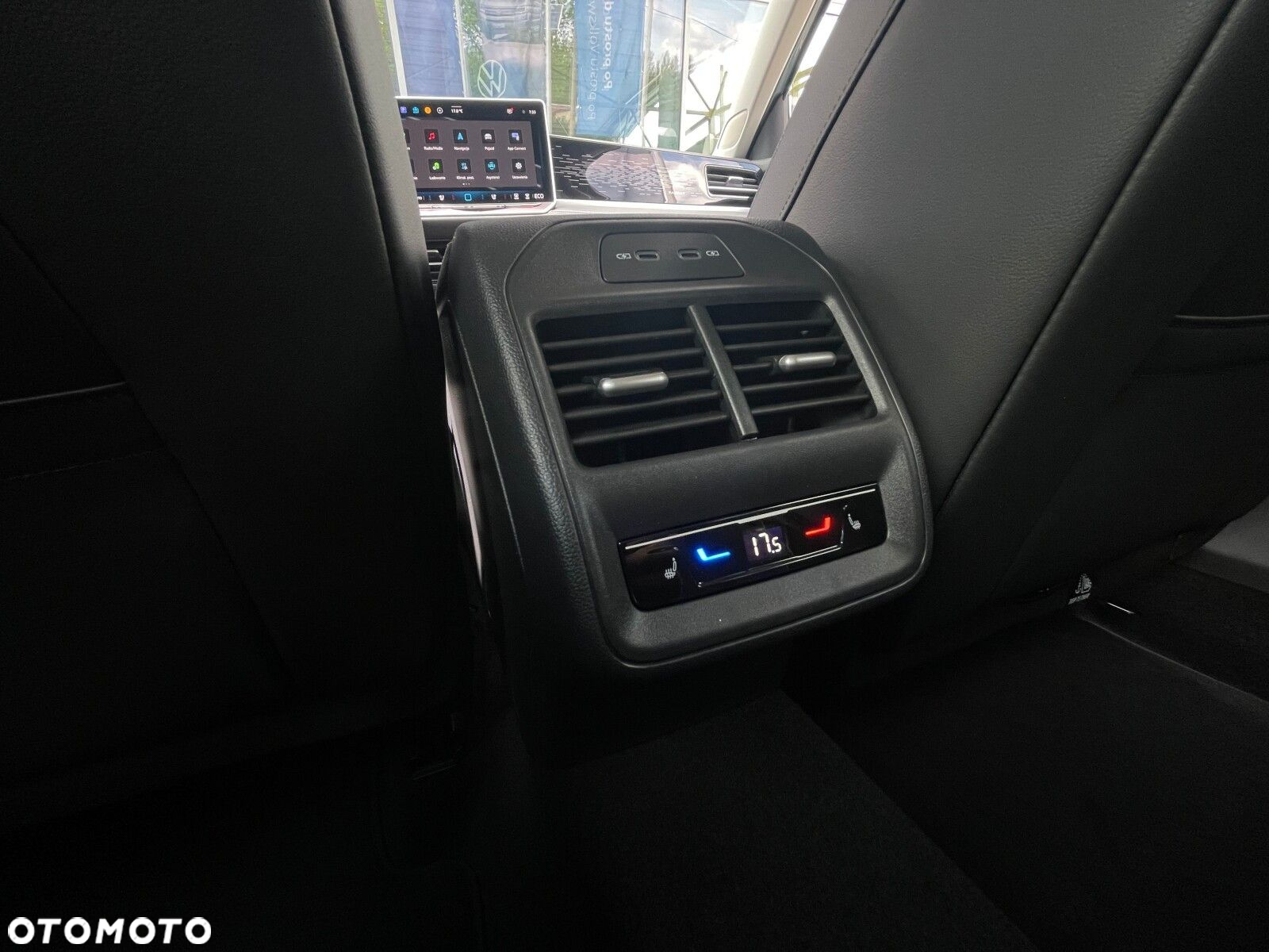 Volkswagen Passat - 22