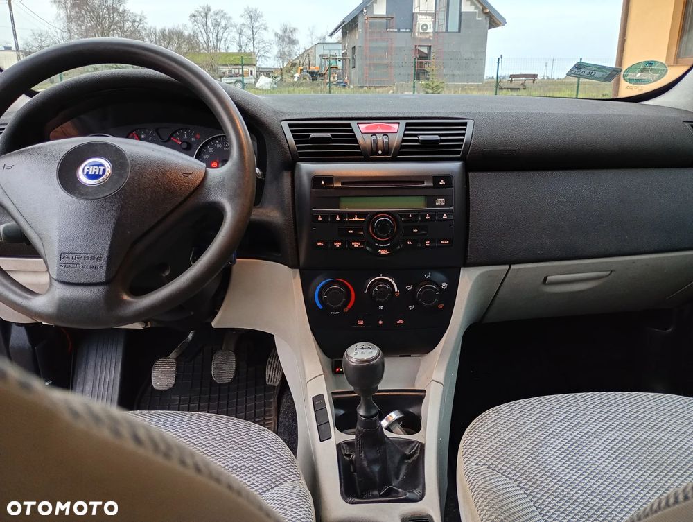 Fiat Stilo 1.6 16V Actual - 5